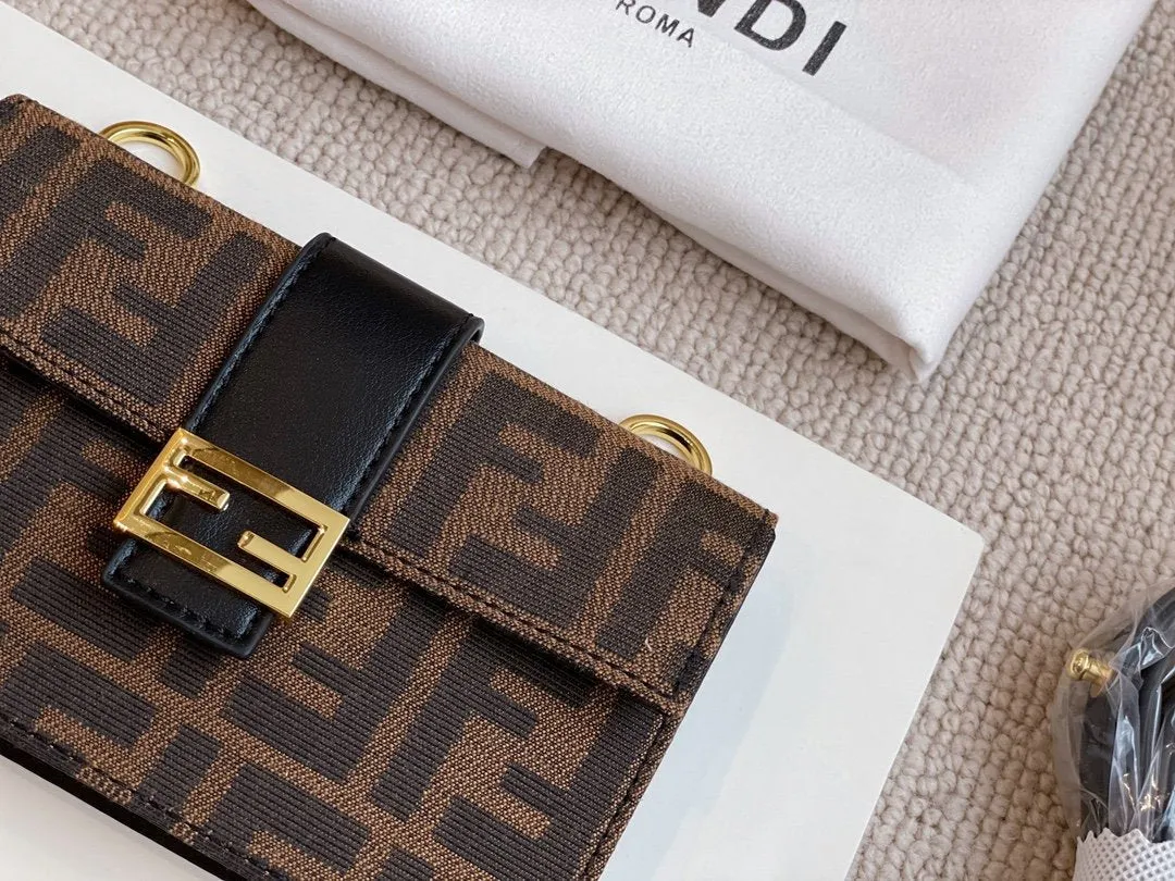 EN   Designer bags by Fendi 130