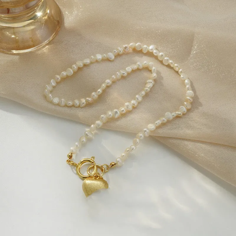Exquisite Baroque Freshwater Pearl Necklace – Retro Clavicle Chain for Women