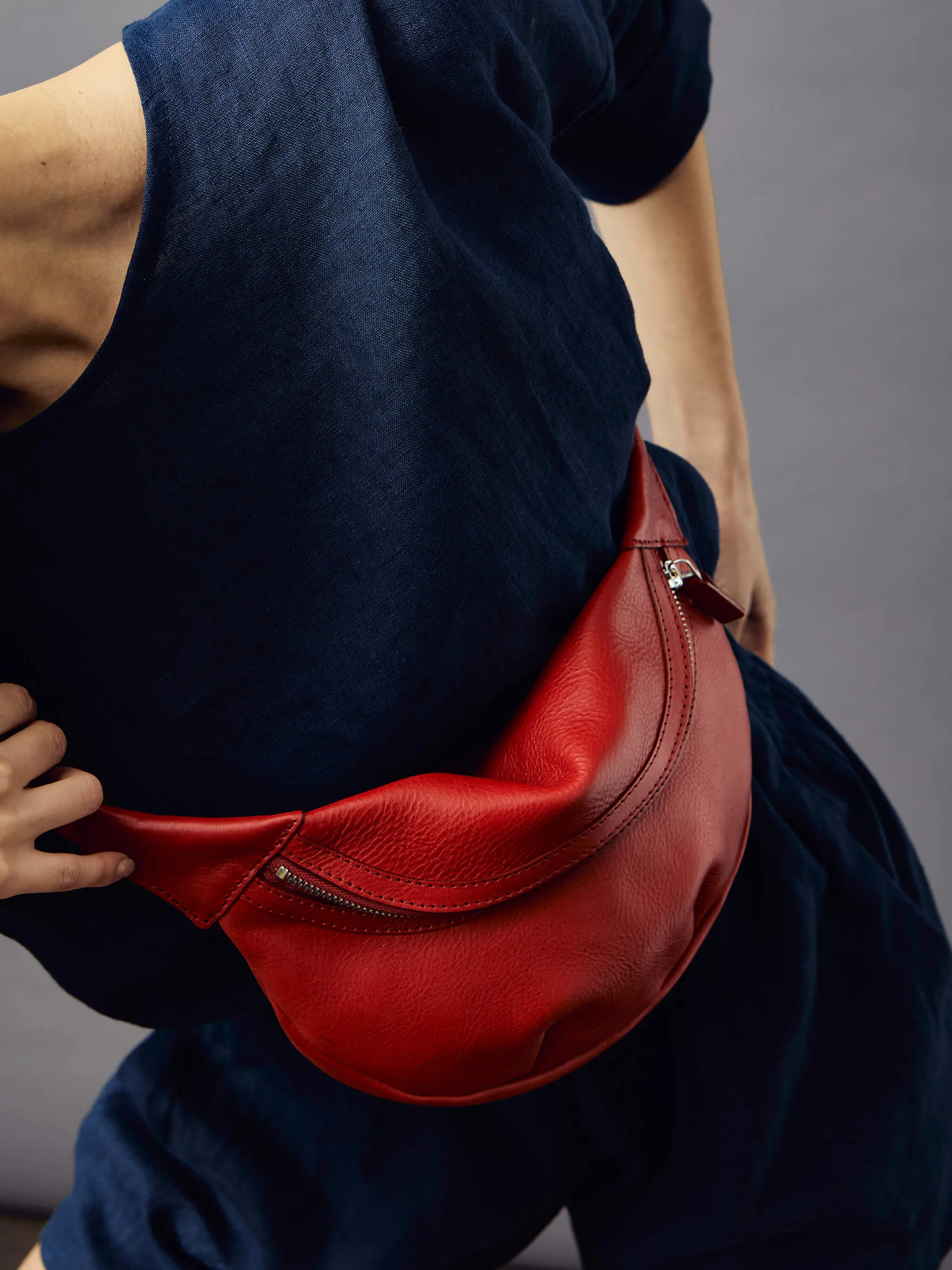 Loe Leather Bum Bag - Red