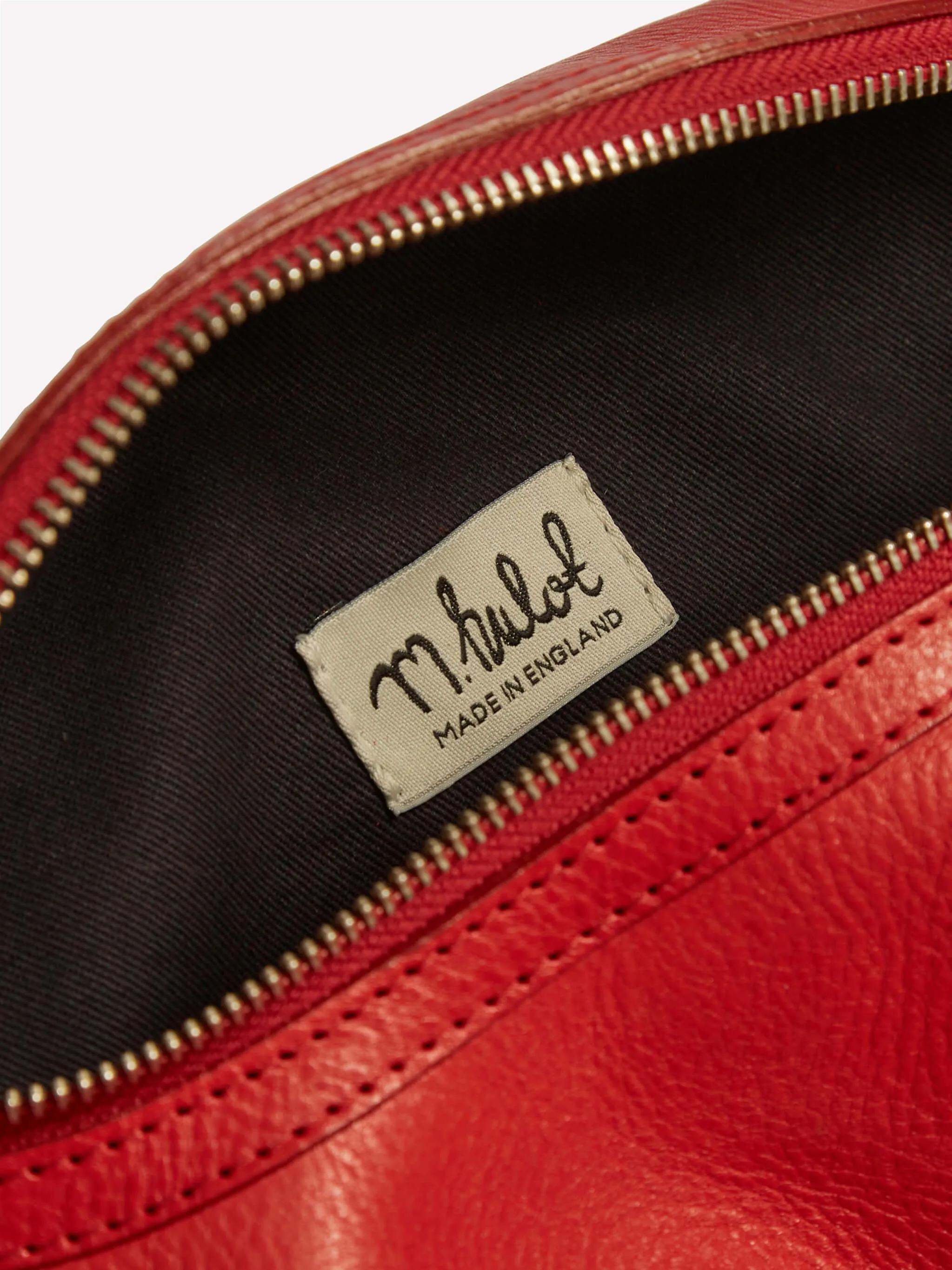 Loe Leather Bum Bag - Red