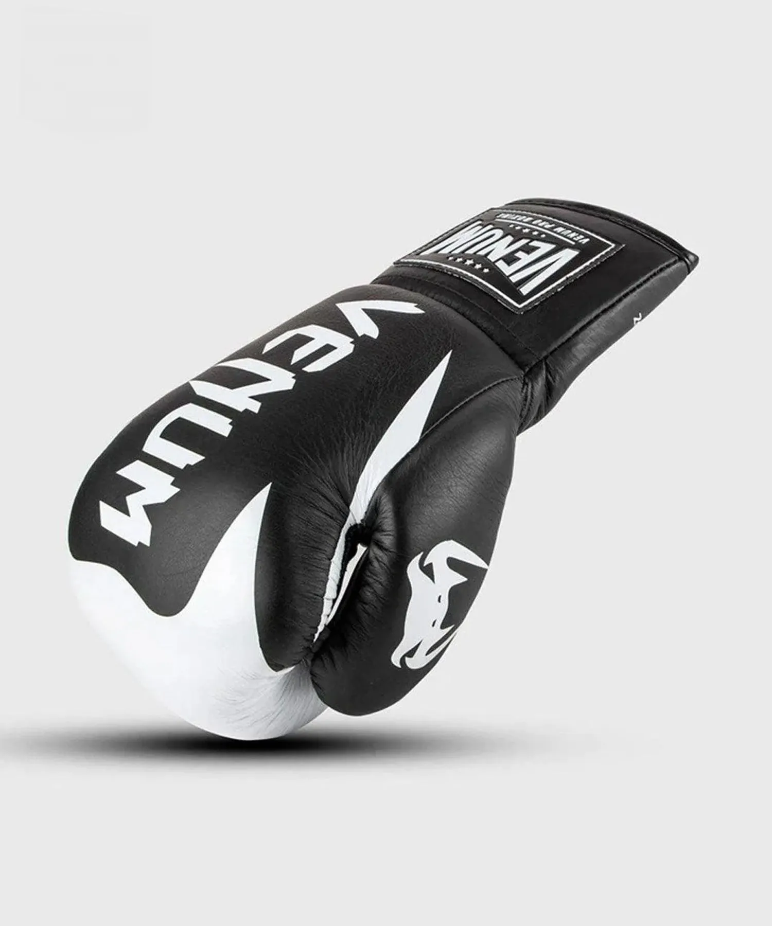 VENUM CUSTOM Hammer Pro Boxing with Laces